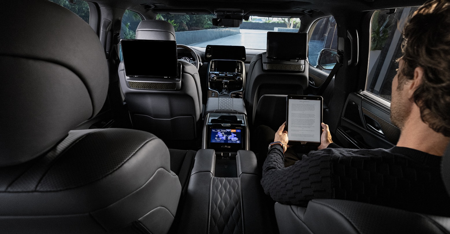 2023_Lexus_LX_Interior_Person_Reading.png