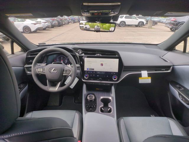 2026 Lexus RZ Premium - Photo 9