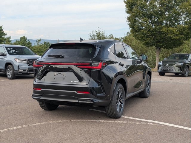 2026 Lexus NX 350h Premium photo 3