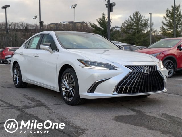 2025 Lexus ES 350 Ultra Luxury's photo