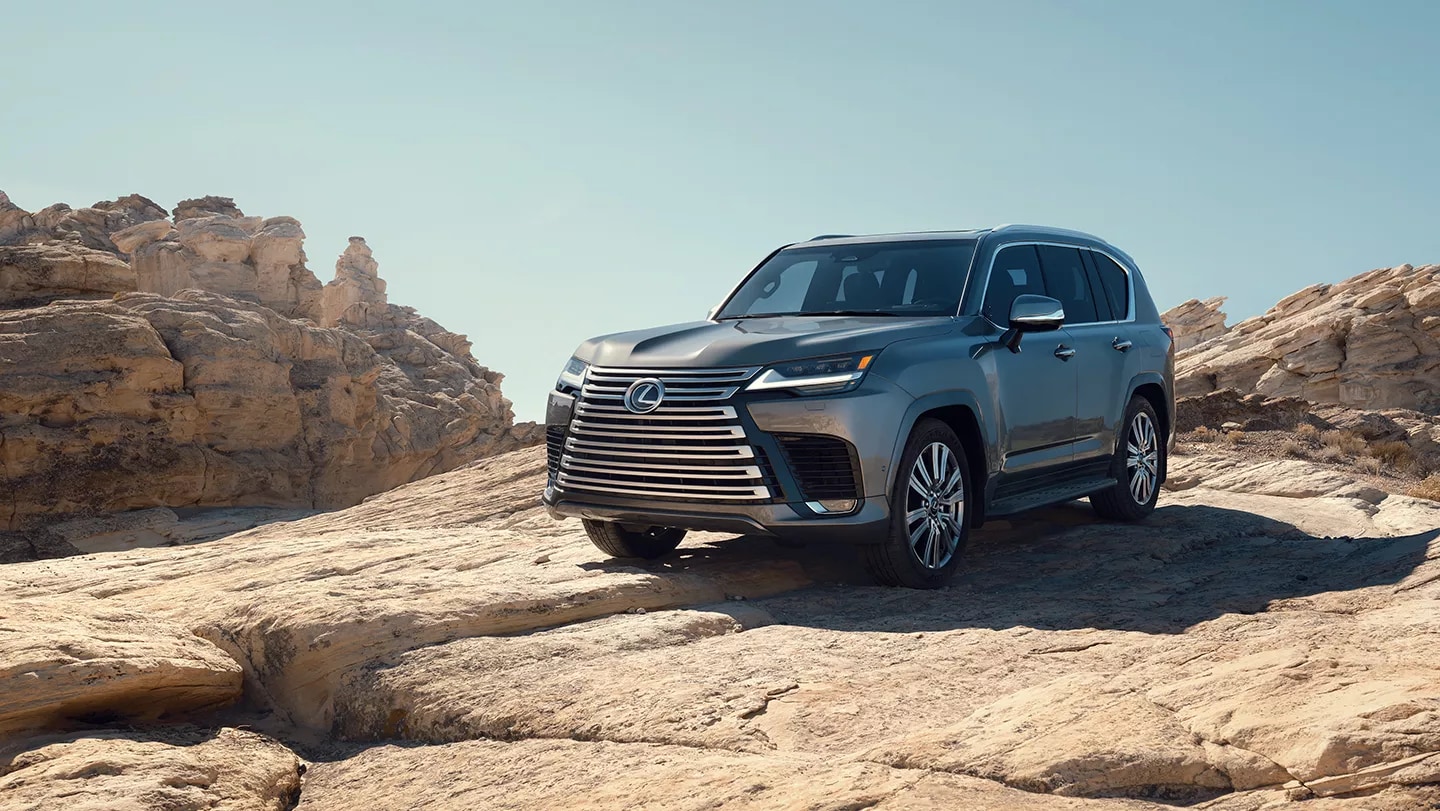 2025-Lexus-LX-clifftop.png