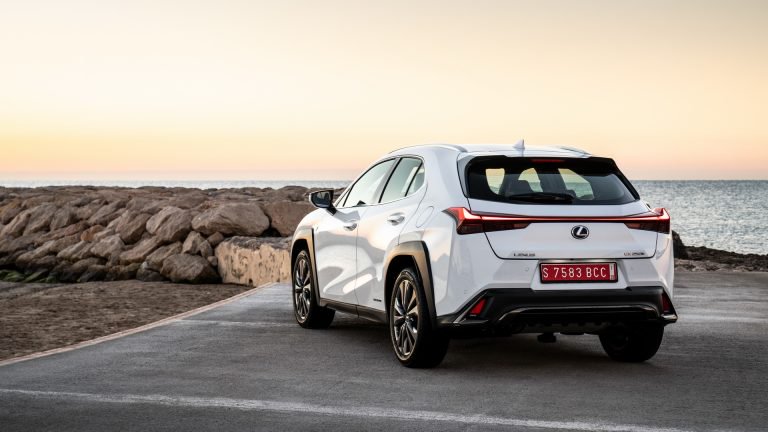 5517ad9f-2019-lexus-ux-250h-f-sport-2-768x432.jpg