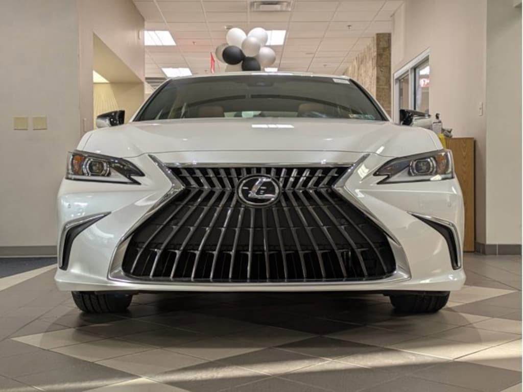 New 2025 Lexus ES 350 SEDAN