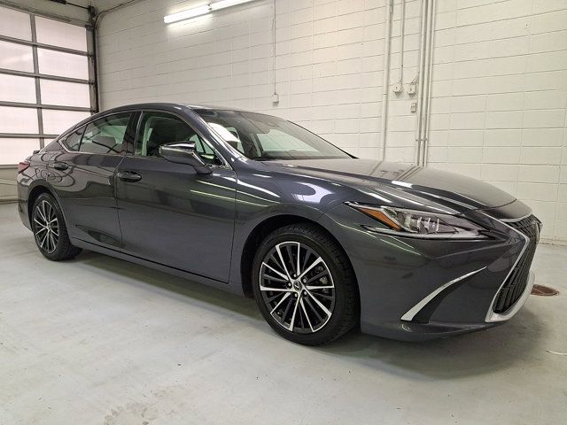 2025 Lexus ES 350 350's photo