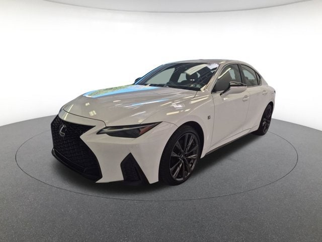 2023 Lexus IS