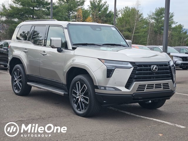 2025 Lexus GX Premium's photo