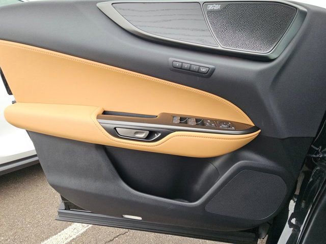 2026 Lexus NX 450h+ Luxury - Photo 12