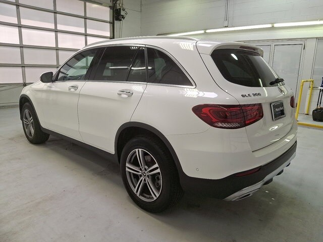 2022 Mercedes Benz GLC 300 4MATIC photo 4