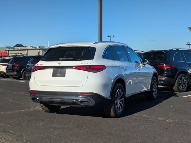 2026 Mercedes Benz GLC 300 4MATIC photo 4