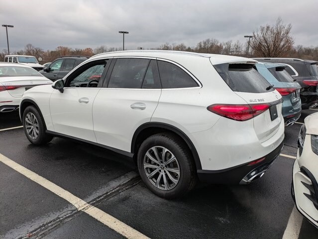 2026 Mercedes Benz GLC 300 4MATIC photo 4