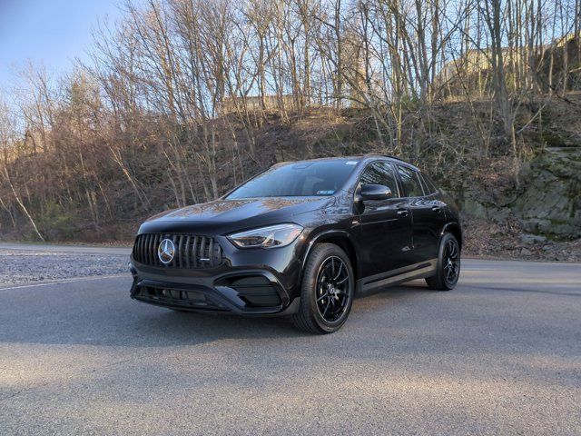 2026 Mercedes-Benz GLA GLA 35 AMG 4MATIC's photo