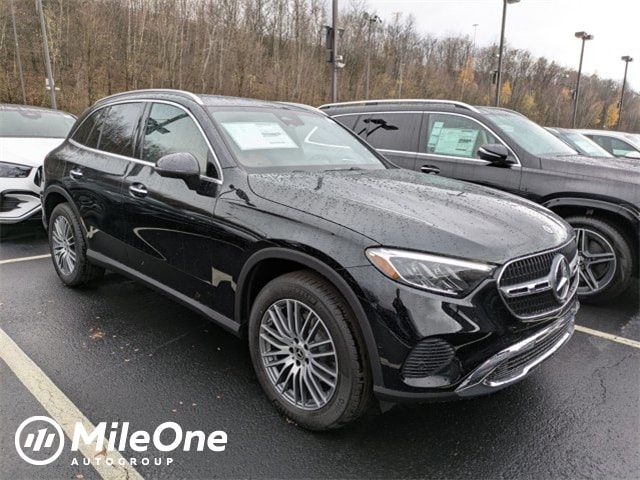 2026 Mercedes-Benz GLC Base's photo