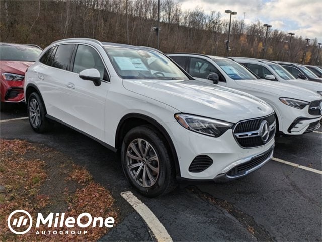 2026 Mercedes-Benz GLC Base's photo