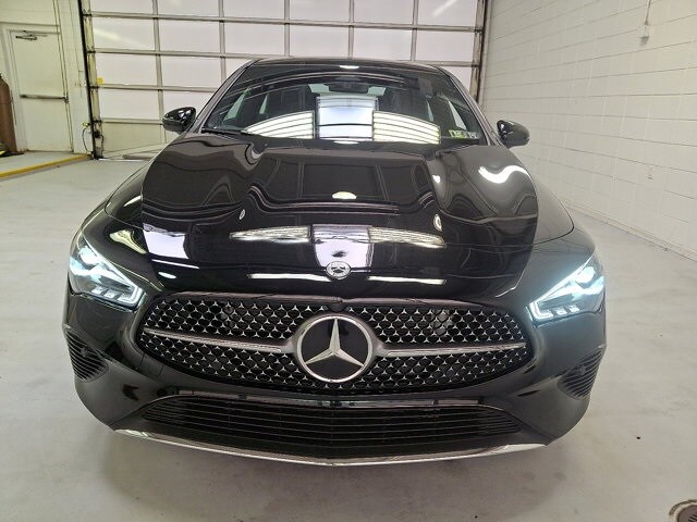 2025 Mercedes Benz CLA 250 4MATIC photo 2