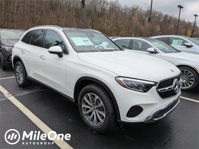 2026 Mercedes-Benz GLC Base's photo