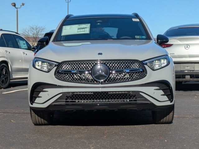 2026 Mercedes Benz GLC 300 4MATIC photo 2