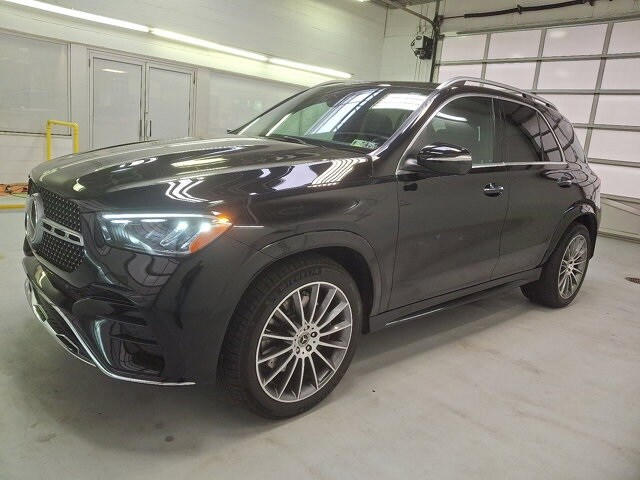 2025 Mercedes Benz GLE 450e 4MATIC photo 3