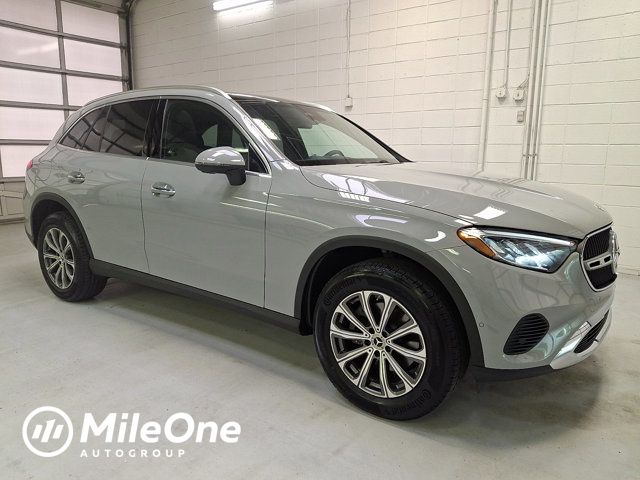2026 Mercedes-Benz GLC GLC 300 4MATIC's photo