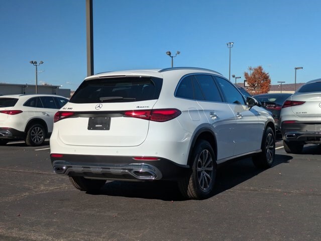 2026 Mercedes Benz GLC 300 4MATIC photo 4