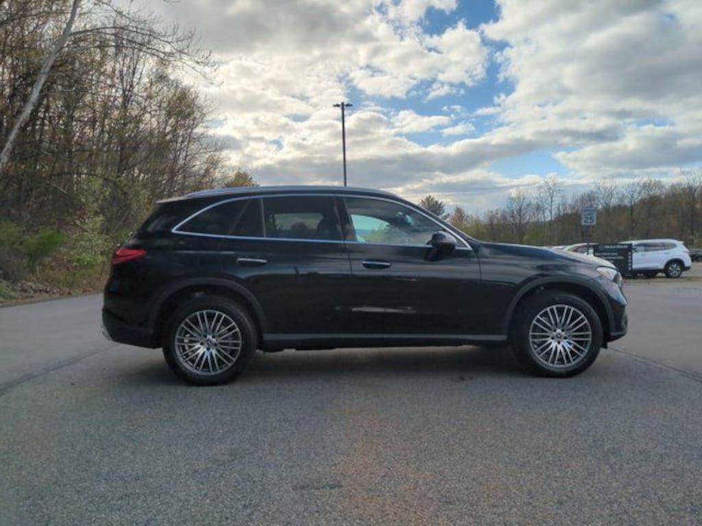New 2026 Mercedes-Benz GLC 300 4MATIC SUV