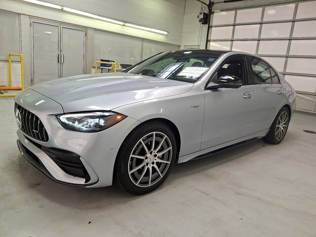 2025 Mercedes Benz C 43 AMG 4MATIC photo 3