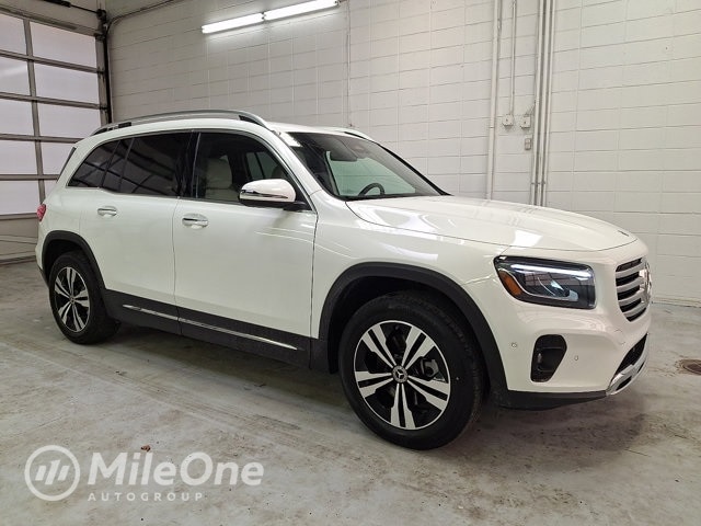 2025 Mercedes-Benz GLB Base's photo