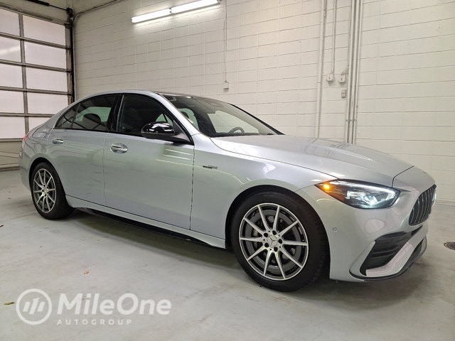 2025 Mercedes-Benz C-Class Sedan AMG C43's photo
