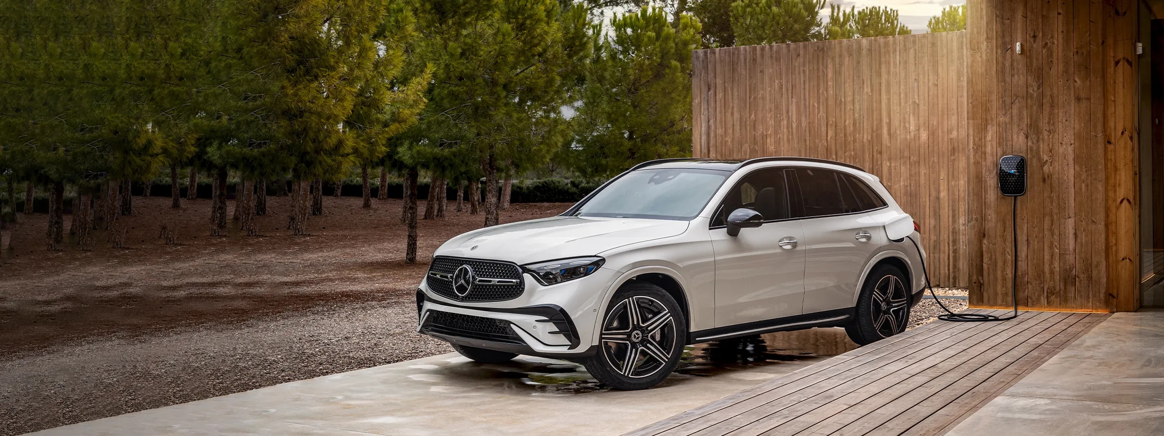 2025-Mercedes-Benz-GLC-SUV-Hybrid.png