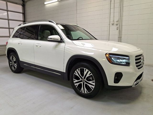 2026 Mercedes-Benz GLB GLB 250 4MATIC's photo