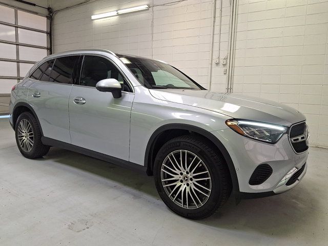 2026 Mercedes-Benz GLC GLC 300 4MATIC's photo