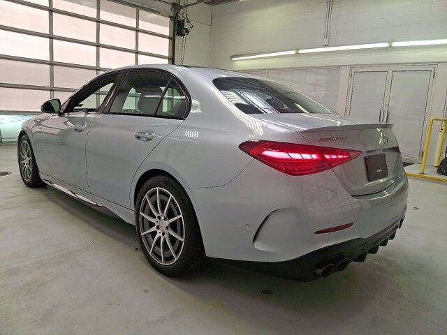 2025 Mercedes Benz C 43 AMG 4MATIC photo 4