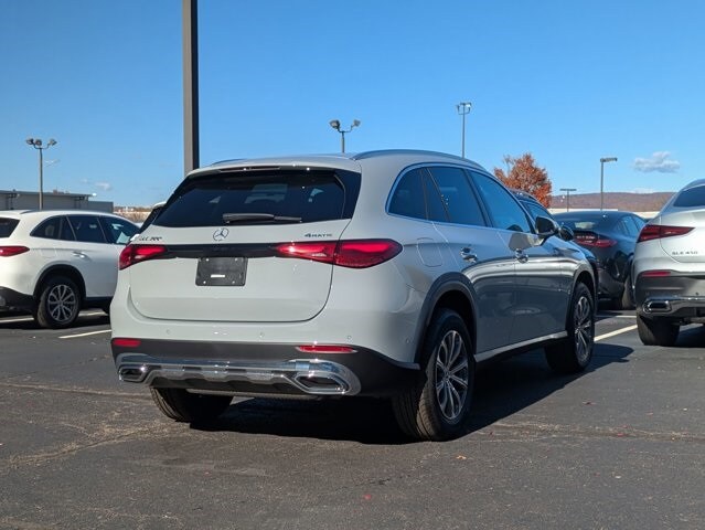 2026 Mercedes Benz GLC 300 4MATIC photo 4