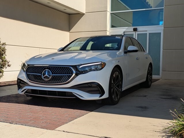 2026 Mercedes Benz E 4MATIC Sedan photo 3