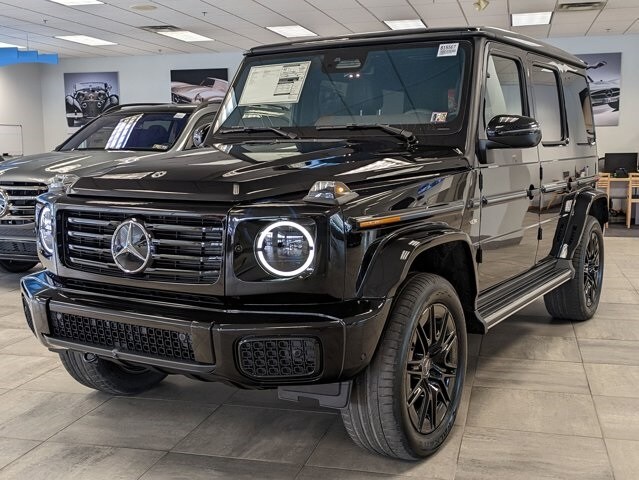 2025 Mercedes Benz G photo 3