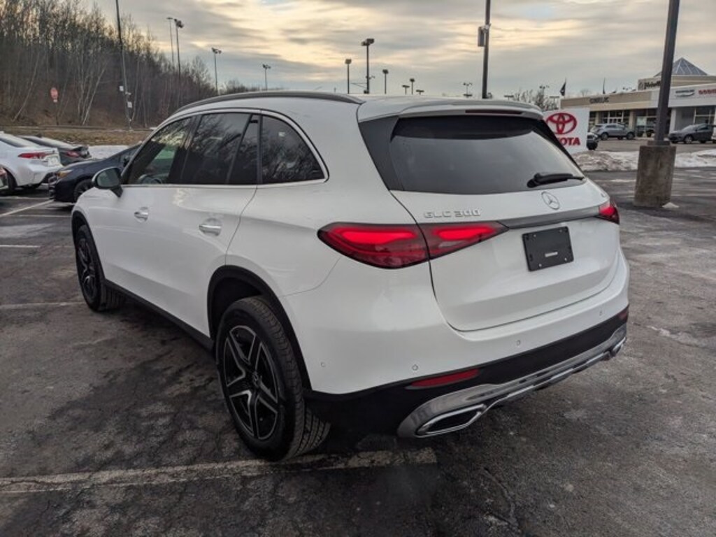 New 2026 Mercedes-Benz GLC 300 4MATIC SUV