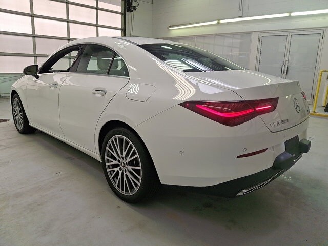 2025 Mercedes Benz CLA 250 4MATIC photo 3