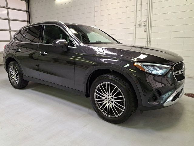 2025 Mercedes-Benz GLC GLC 300 4MATIC's photo