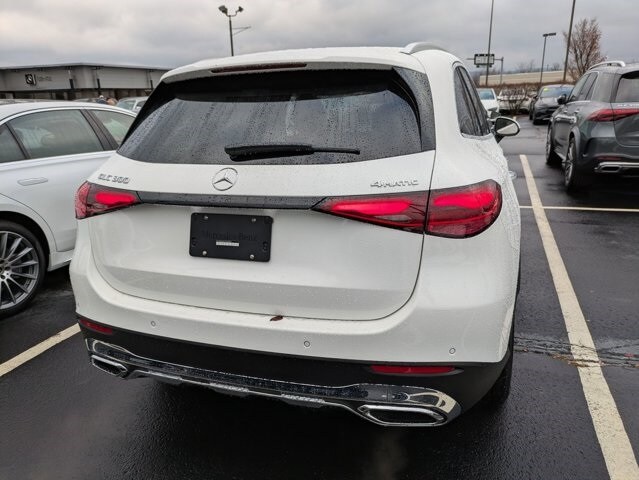 2026 Mercedes Benz GLC 300 4MATIC photo 3