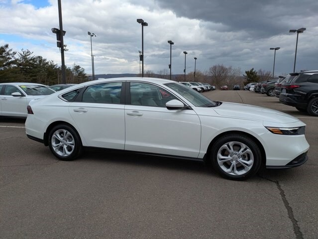2025 Honda Accord LX photo 2