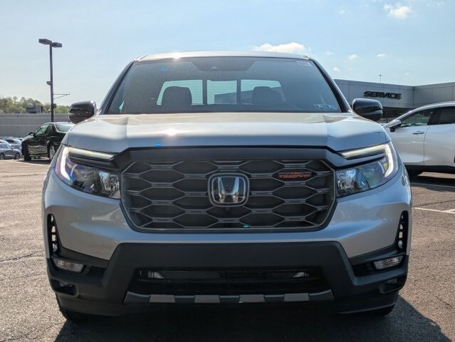 2025 Honda Ridgeline TrailSport photo 2