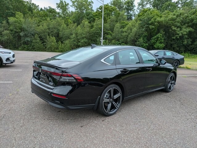 2025 Honda Accord Hybrid Sport photo 3