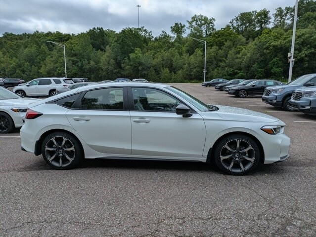 2025 Honda Civic Hybrid Sport Touring Hatchback photo 2