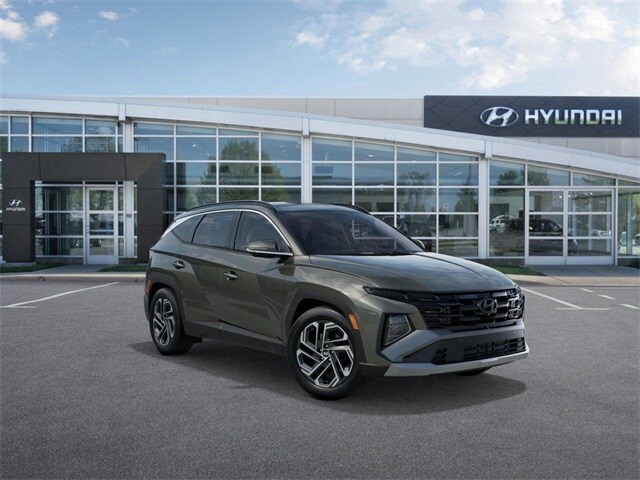 2025 Hyundai Tucson Limited photo 2