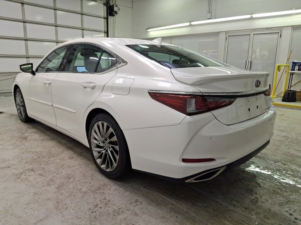 Used 2024 Lexus ES 350 Luxury Sedan