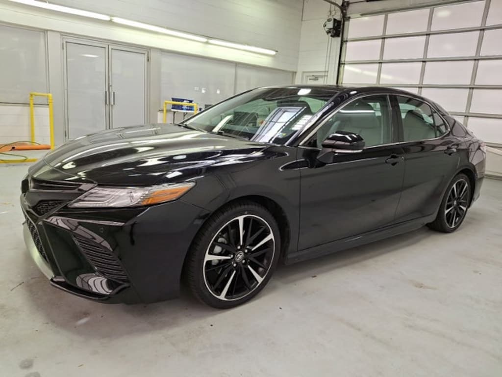 Used 2018 Toyota Camry XSE Sedan