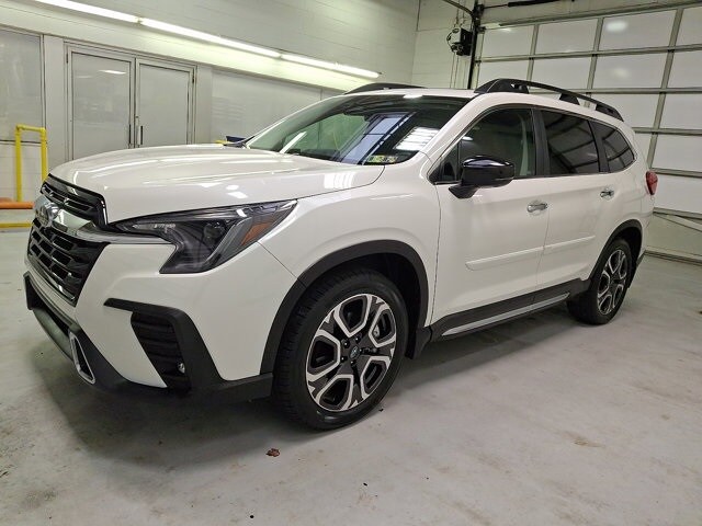 2024 Subaru Ascent Touring photo 3