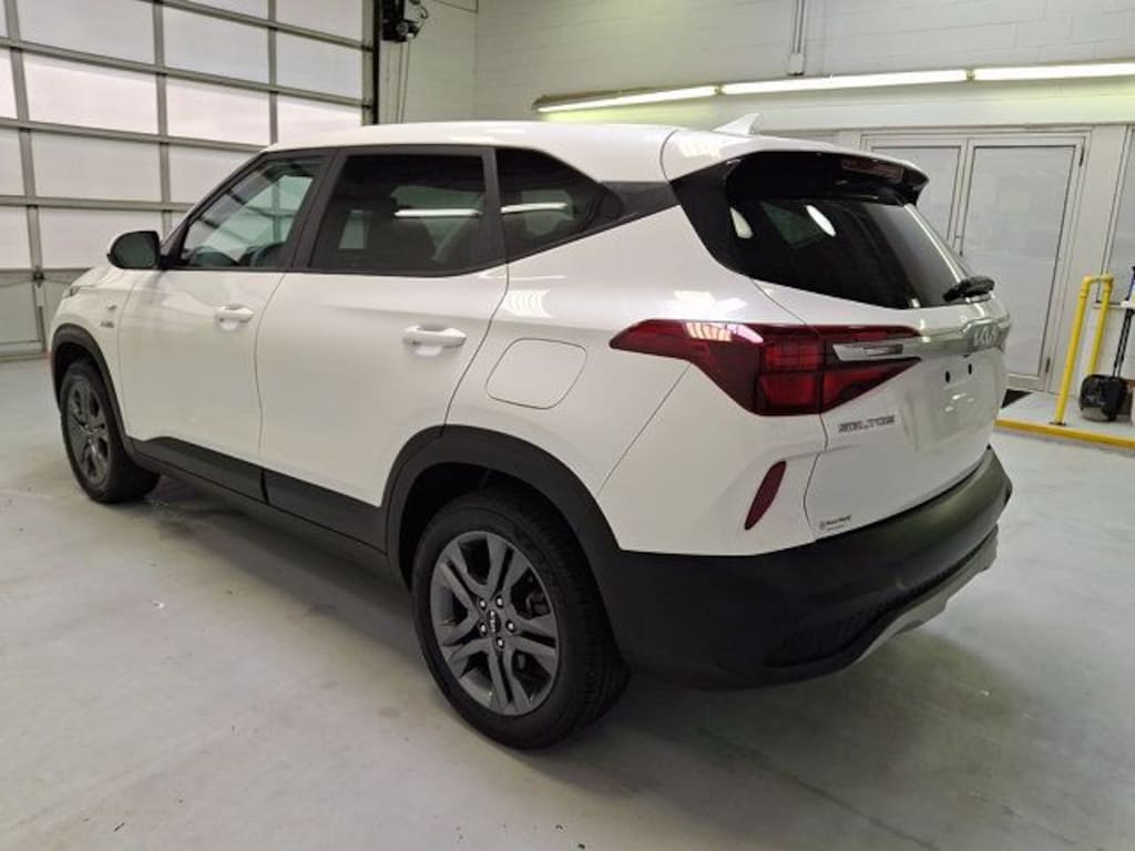 Used 2023 Kia Seltos LX SUV