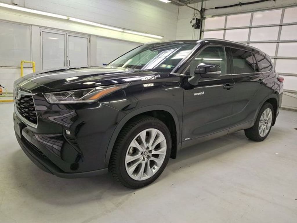 Used 2021 Toyota Highlander Hybrid Limited SUV