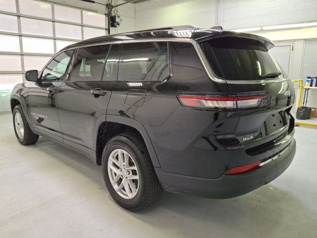 Used 2025 Jeep Grand Cherokee L Laredo SUV