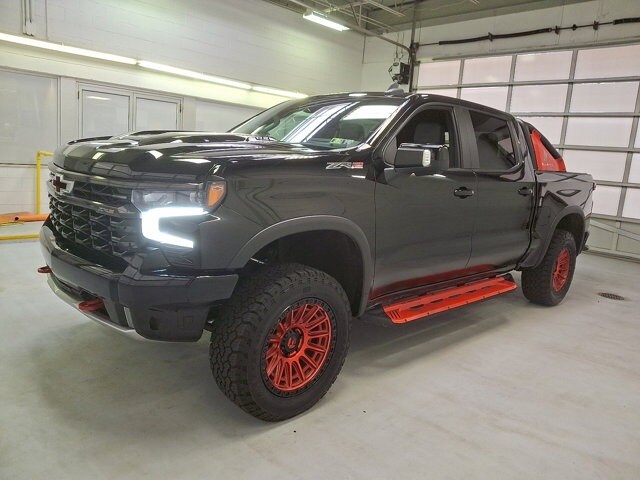 2024 Chevrolet Silverado 1500 ZR2 photo 3